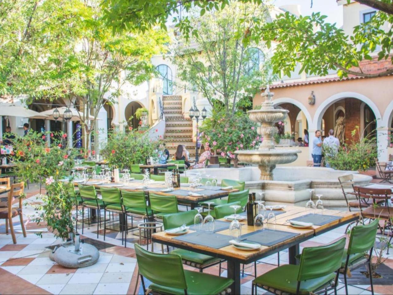 The Windhoek Luxury Suites Экстерьер фото
