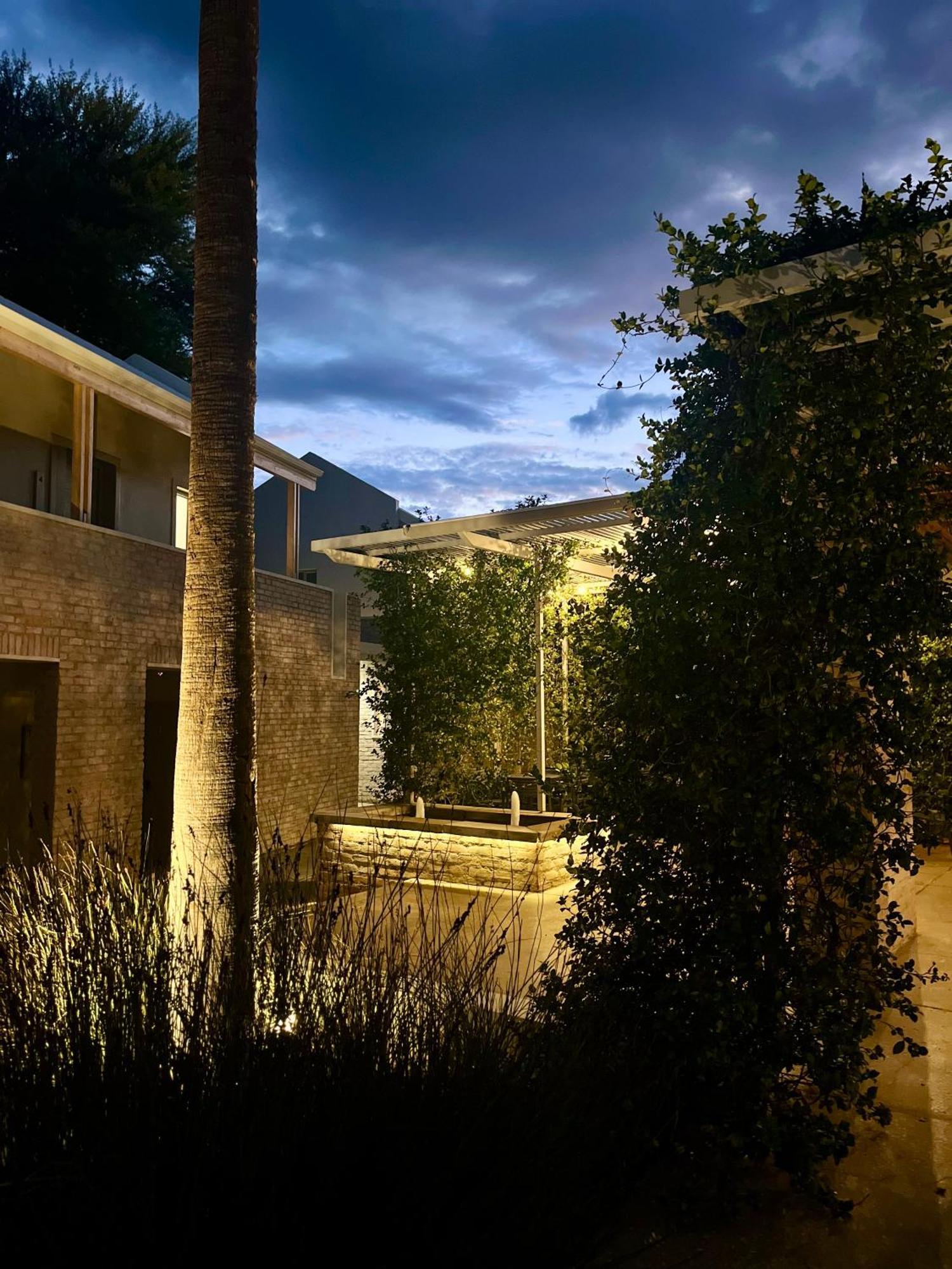 The Windhoek Luxury Suites Экстерьер фото